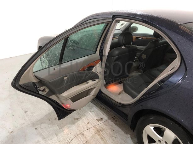 Mercedes-Benz E 270 · Ano 2002