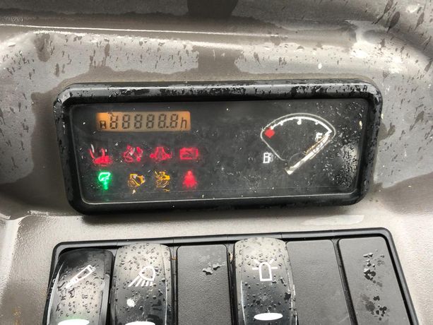 Mini Giratória Rastos Volvo EC15D