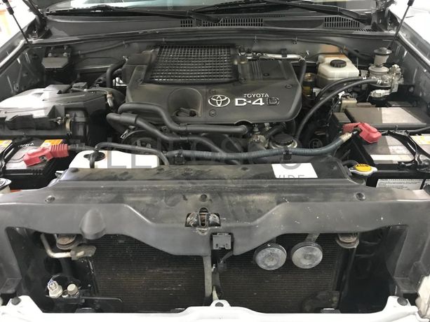 Toyota Land Cruiser 3.0 D4D · Ano 2003