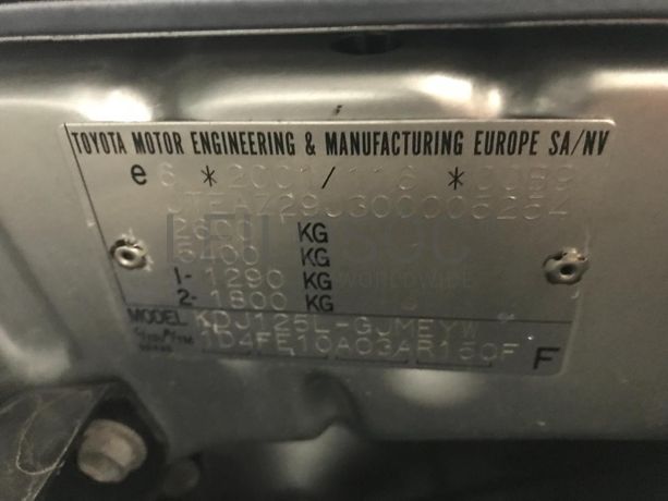 Toyota Land Cruiser 3.0 D4D · Ano 2003