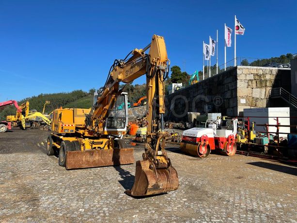 Escavadora Rodas Liebherr A310 B