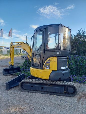 Mini Giratória Komatsu PC 30