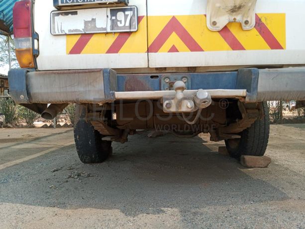 Toyota Land Cruiser ·