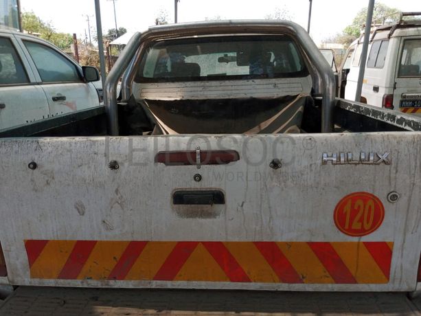 Toyota Hilux ·