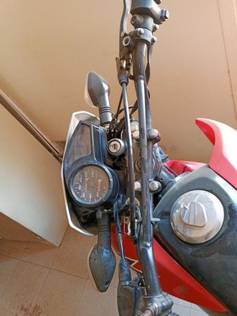 Honda XL125 ·