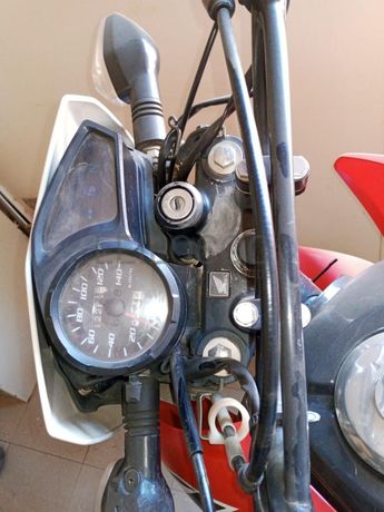 Honda XL125 ·