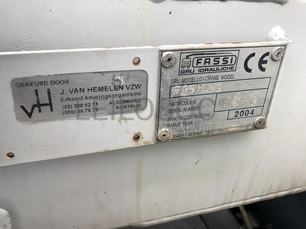 Renault 280DXI · Grua Fassi