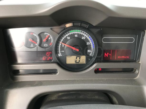 Renault 280DXI · Grua Fassi