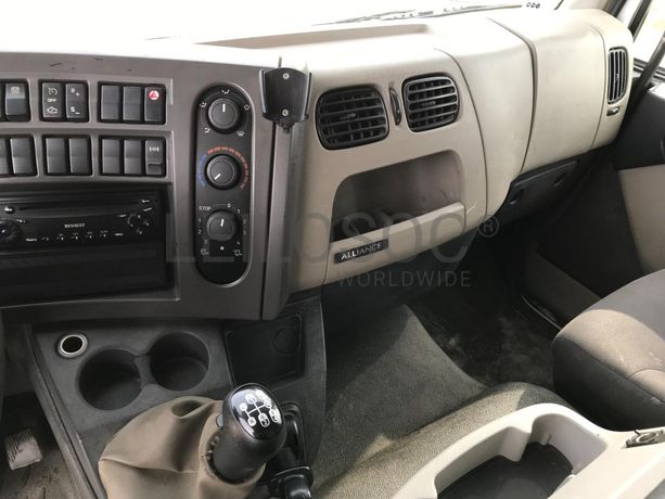 Renault 280DXI · Grua Fassi