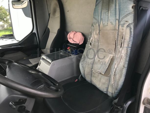 Renault 280DXI · Grua Fassi