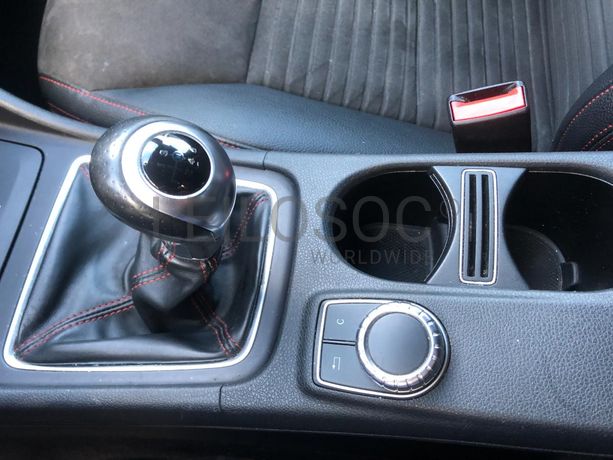 Mercedes-Benz A 180CDI · Ano 2015