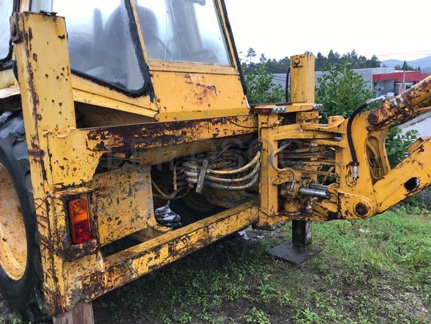 Retroescavadora CAT 428-II 4x4