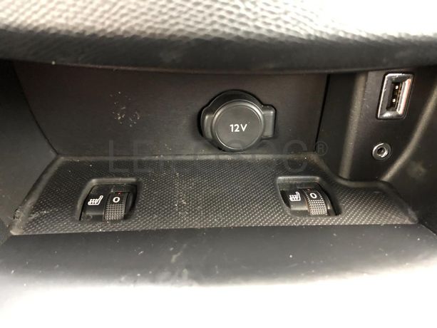 Peugeot 308 · Ano 2015