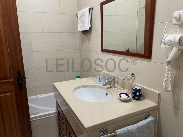 Moradia V6 · Almeida, Guarda