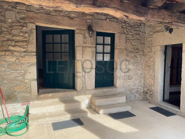 Moradia V6 · Almeida, Guarda