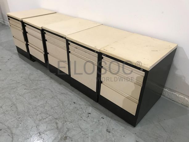 Módulos Gavetas · Armário · Biombos