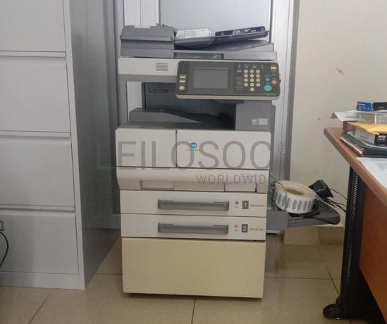 Material Informático ·