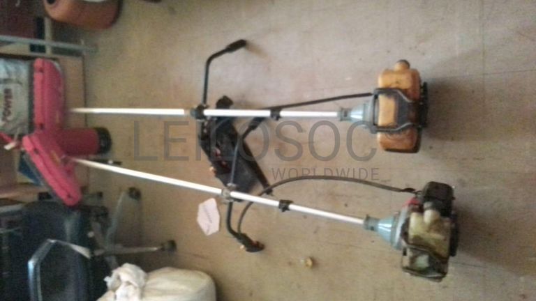 Máquinas para cortar relva ·