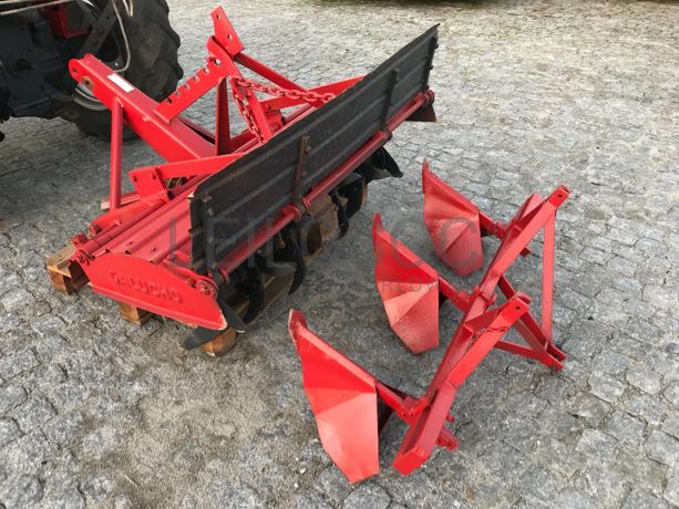 Trator Agrícola MF 1030 · Ano 1989