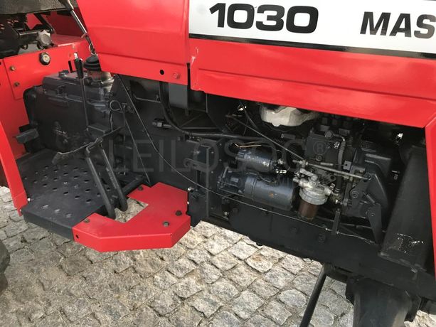 Trator Agrícola MF 1030 · Ano 1989