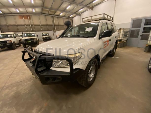 Veículo Toyota Land Cruiser ·