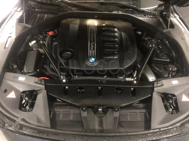 BMW 740 D · Ano 2011