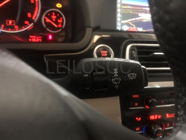 BMW 740 D · Ano 2011