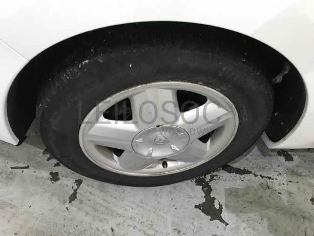 Renault Clio 1.5DCI · Ano 2013