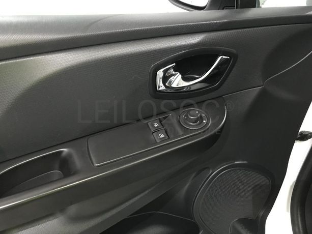 Renault Clio 1.5DCI · Ano 2013