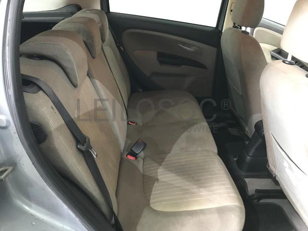 Fiat Punto 1.3D · Ano 2006