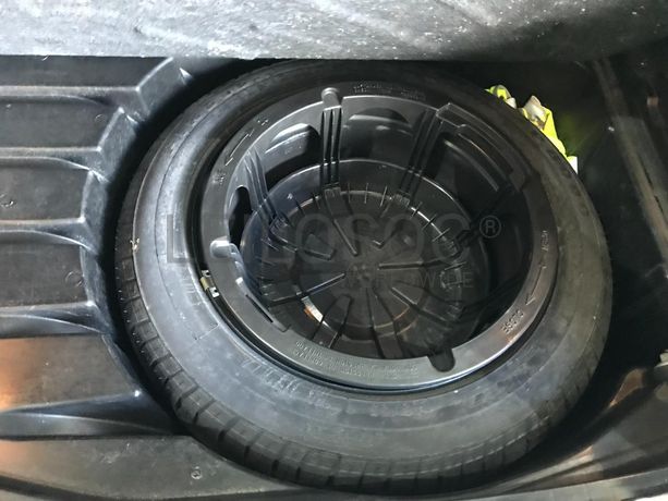 Mercedes-Benz C220 CDI 2.2 · Ano 2003