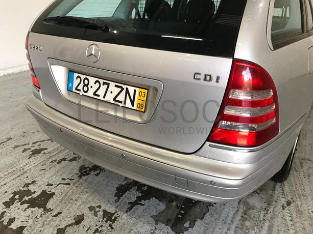 Mercedes-Benz C220 CDI 2.2 · Ano 2003