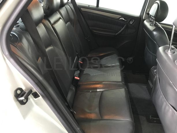 Mercedes-Benz C220 CDI 2.2 · Ano 2003