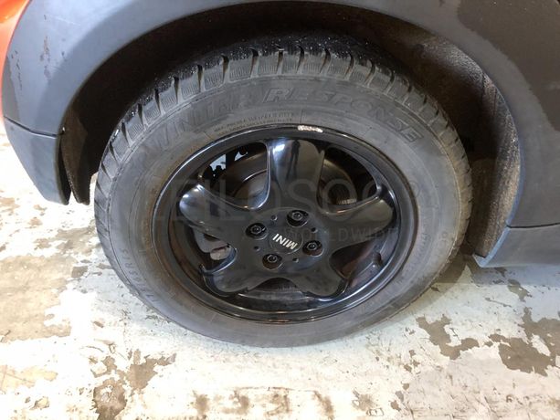 Mini Cooper 1.6D · Ano 2013