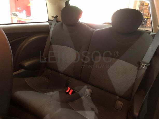 Mini Cooper 1.6D · Ano 2013