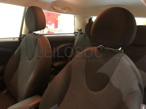 Mini Cooper 1.6D · Ano 2013