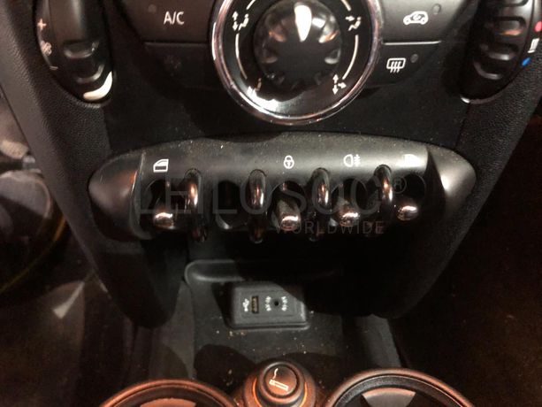 Mini Cooper 1.6D · Ano 2013