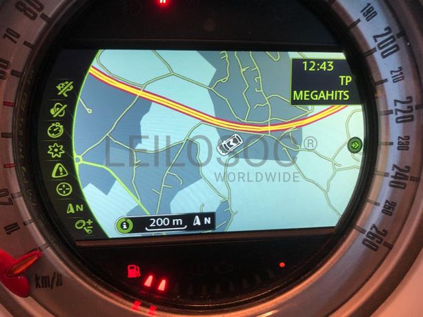 Mini Cooper 1.6D · Ano 2013