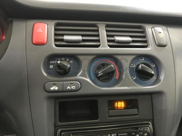 Honda HR-V 1.6 16v · Ano 1999