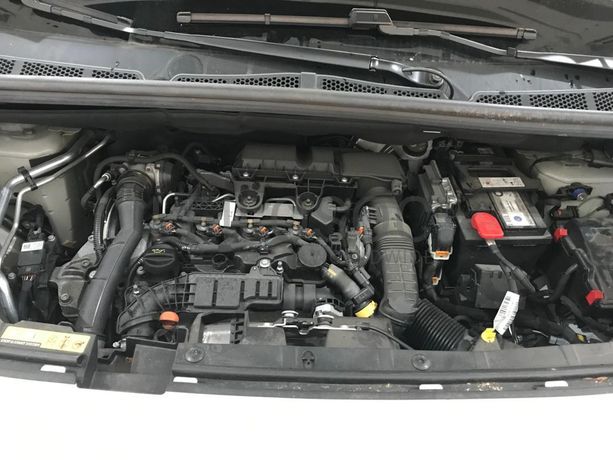 Peugeot Partner · Ano 2021