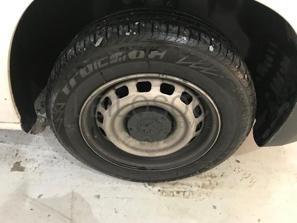 Peugeot Partner · Ano 2021