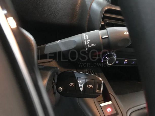 Peugeot Partner · Ano 2021