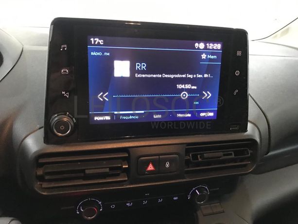 Peugeot Partner · Ano 2021