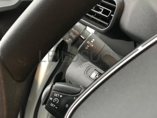 Peugeot Partner · Ano 2021