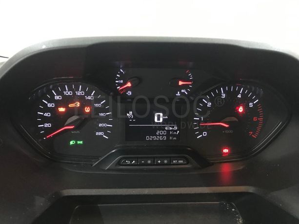 Peugeot Partner · Ano 2021