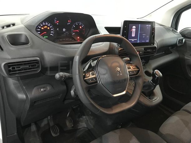 Peugeot Partner · Ano 2021