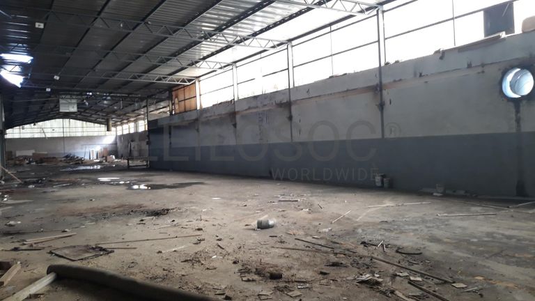 Armazéns + Lote para Construção + Terrenos · Ourém