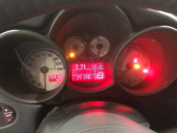 Alfa Romeo 1.9 JTD · Ano 2005