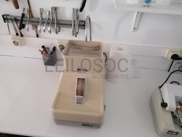 Equipamento Ótico + Material Informático