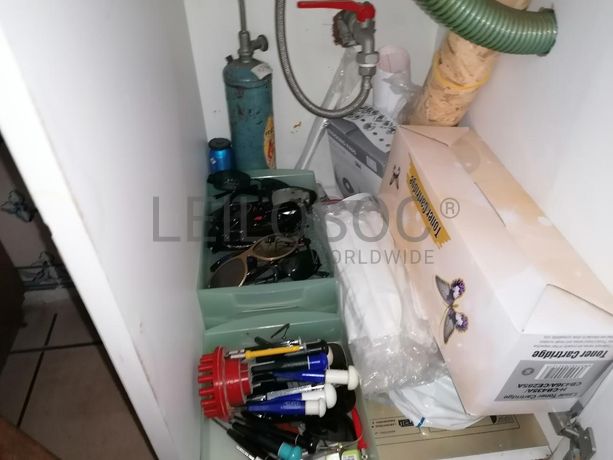 Equipamento Ótico + Material Informático